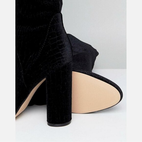 NWOB Aldo Tenesha Black Velvet Textured Over the Knee Boot - Picture 2 of 5